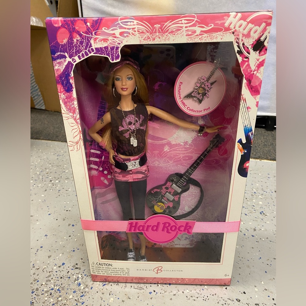 Hard Rock Cafe Barbie! NIB Excellent condition